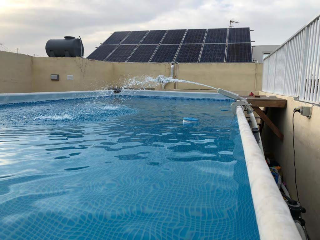 Luqa Rooms Екстериор снимка