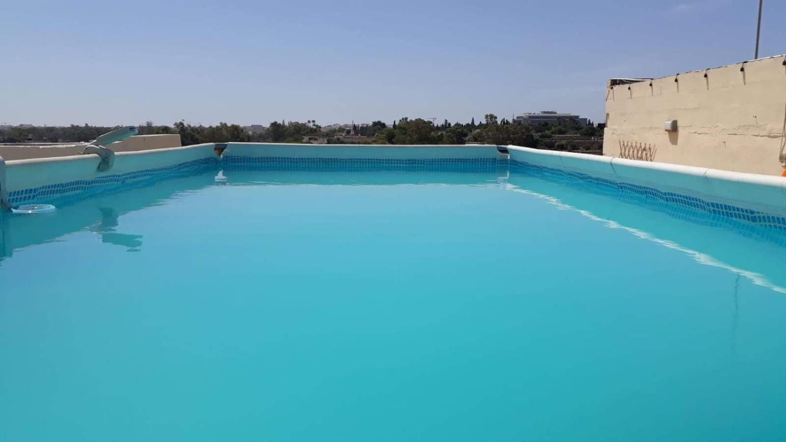 Luqa Rooms Екстериор снимка